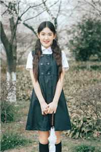 傅雅宁顾尘的小说神女老婆，却在背地承欢作乐