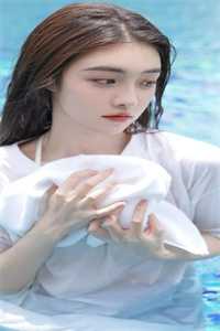 冰雕坍塌女友不救我，我退婚了全局